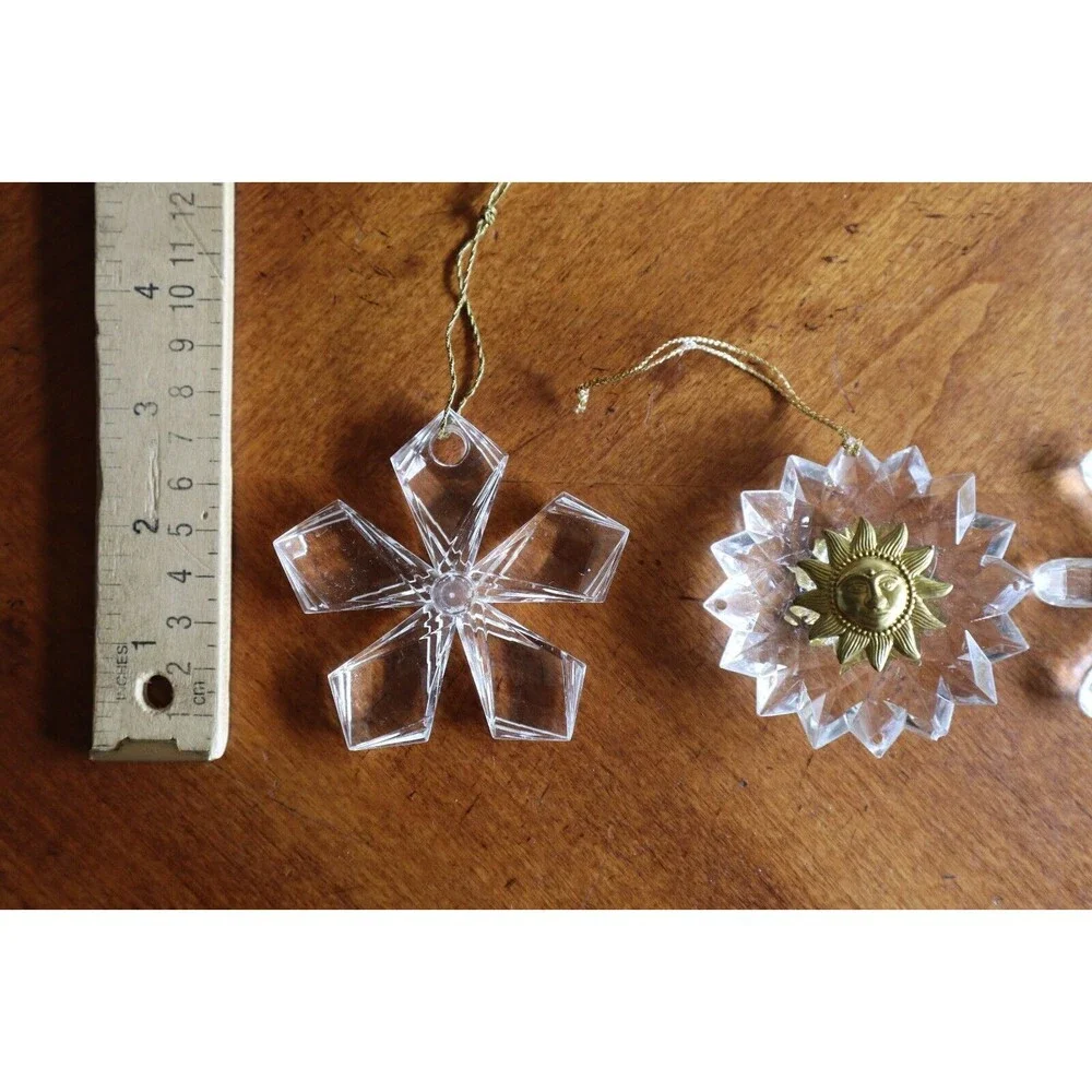 Lot of 5 Plastic Acrylic Clear Snowflake Ornaments Sun Face Celestial Sunburst - Picture 3 of 12
